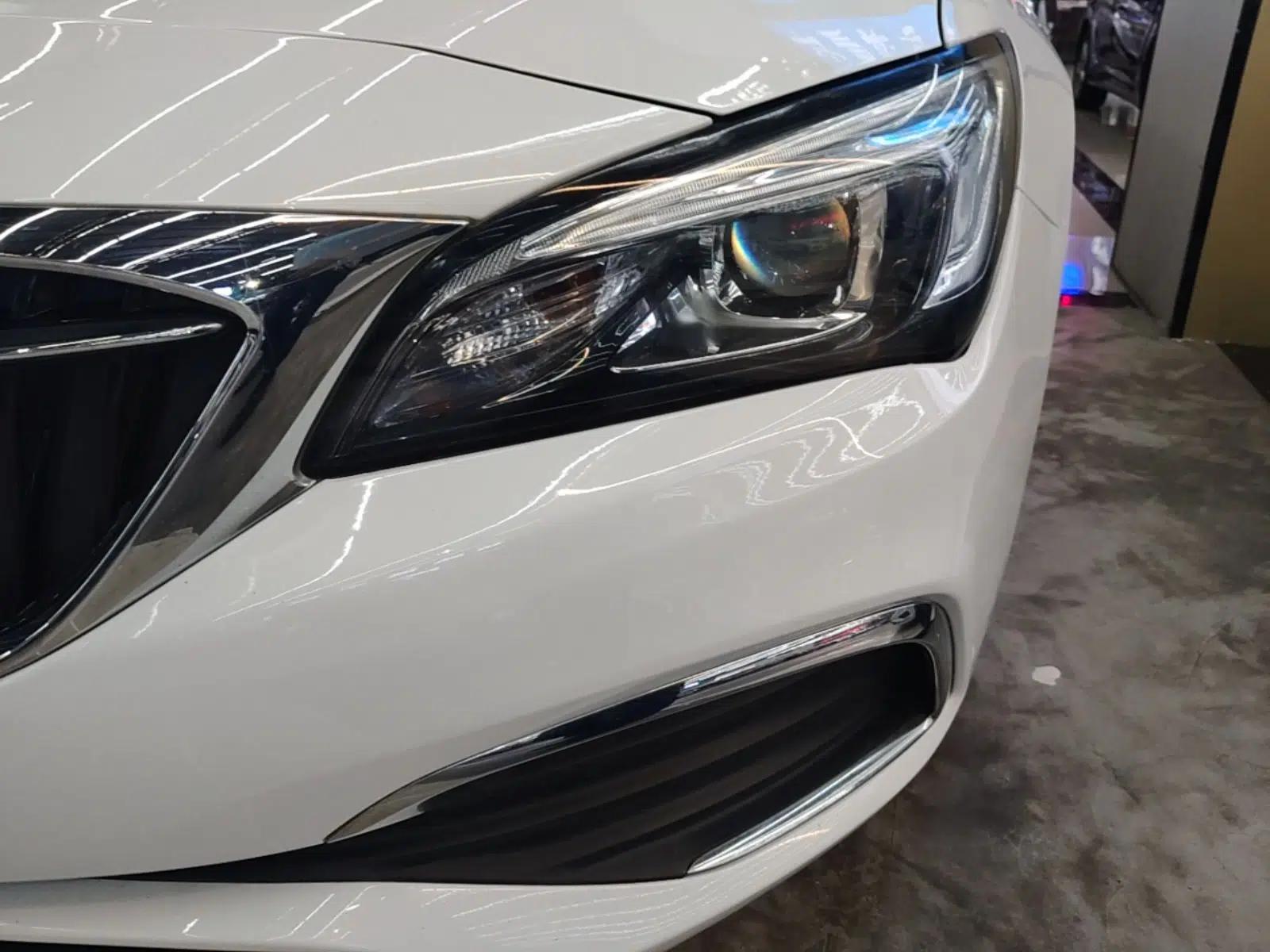 Buick Verano 2018 Sedan 20T Dual-Clutch Elite Model — миниатюра 8