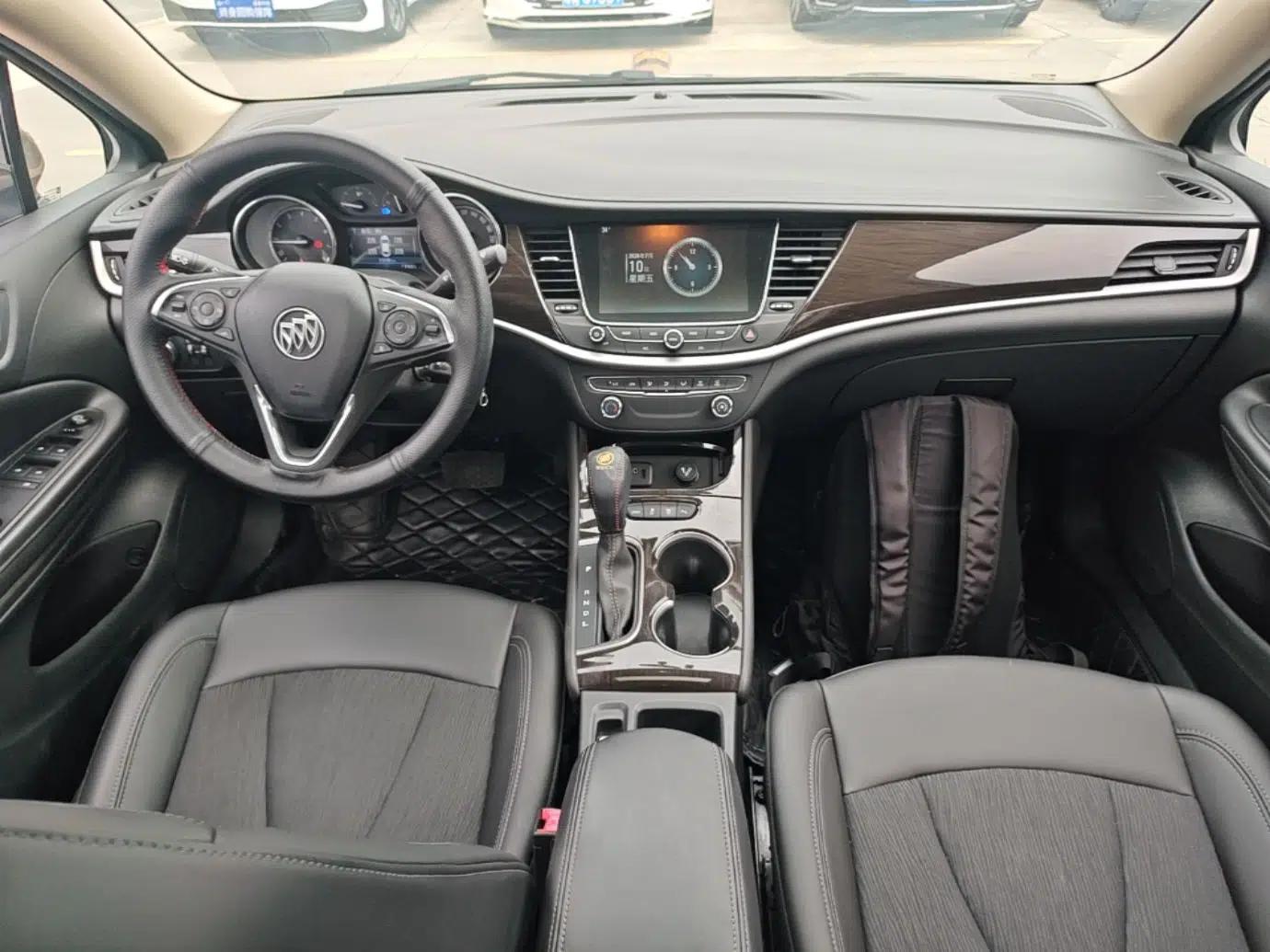 Buick Verano 2018 Sedan 20T Dual-Clutch Leading Model — миниатюра 12
