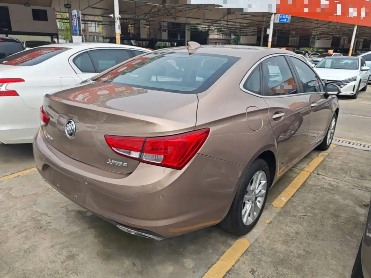 Buick Verano 2018 Sedan 20T Dual-Clutch Leading Model — миниатюра 6
