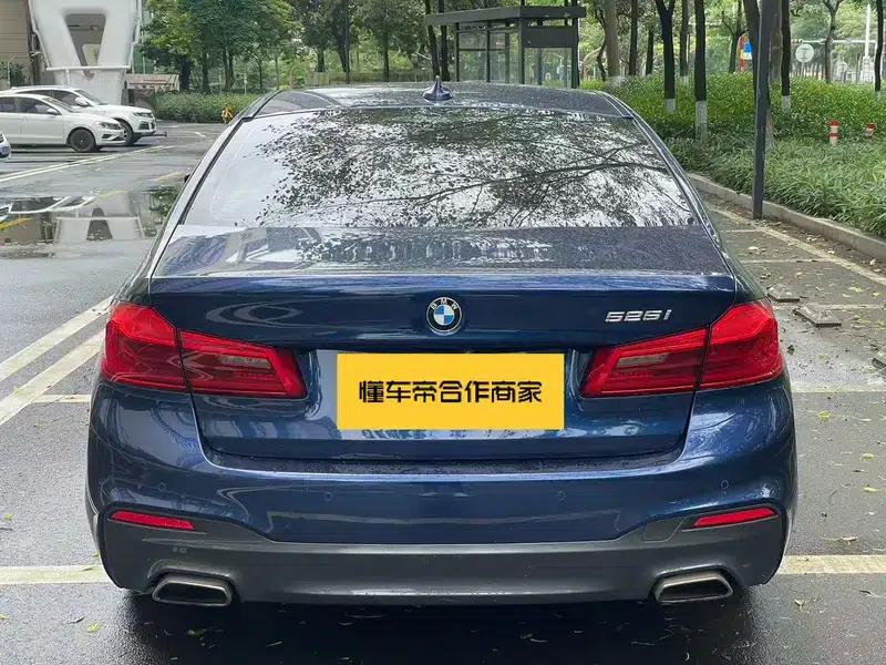 2018 BMW 5 Series (Imported) 525i M Sport Package — миниатюра 4