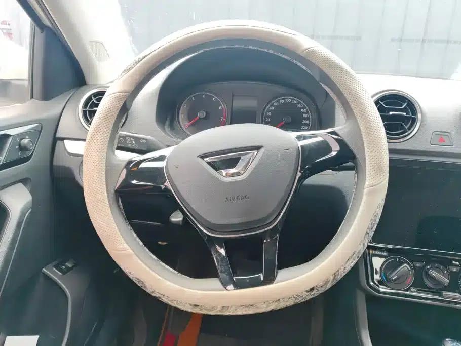 Jetta VA3 2019 1.5L Automatic Enjoy Edition — миниатюра 15