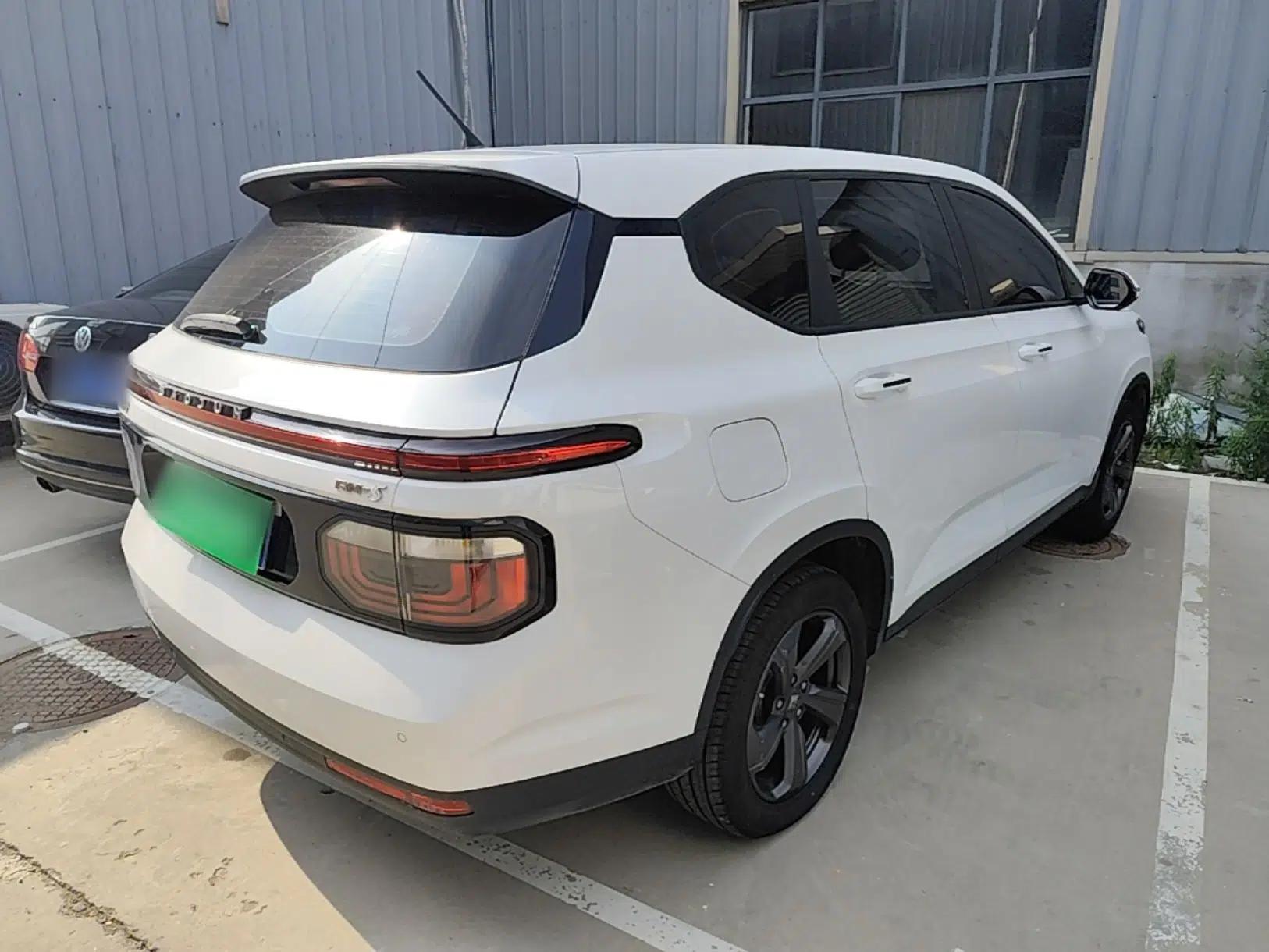 Baojun RM-5 2019 1.5T Manual Elite Version with 24-Hour Online Service 7 Seats — миниатюра 6
