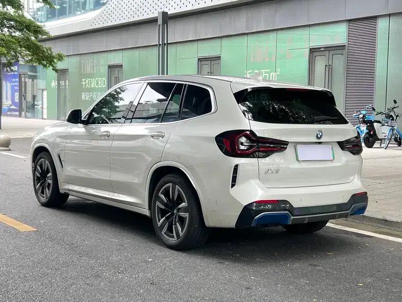 BMW iX3 2022 Leading Edition — миниатюра 5