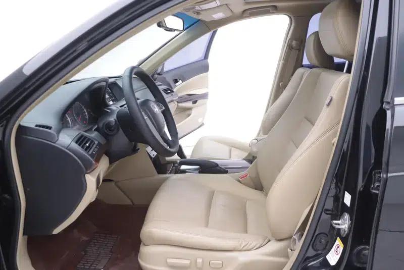 2013 Honda Accord 2.0L SE — миниатюра 8