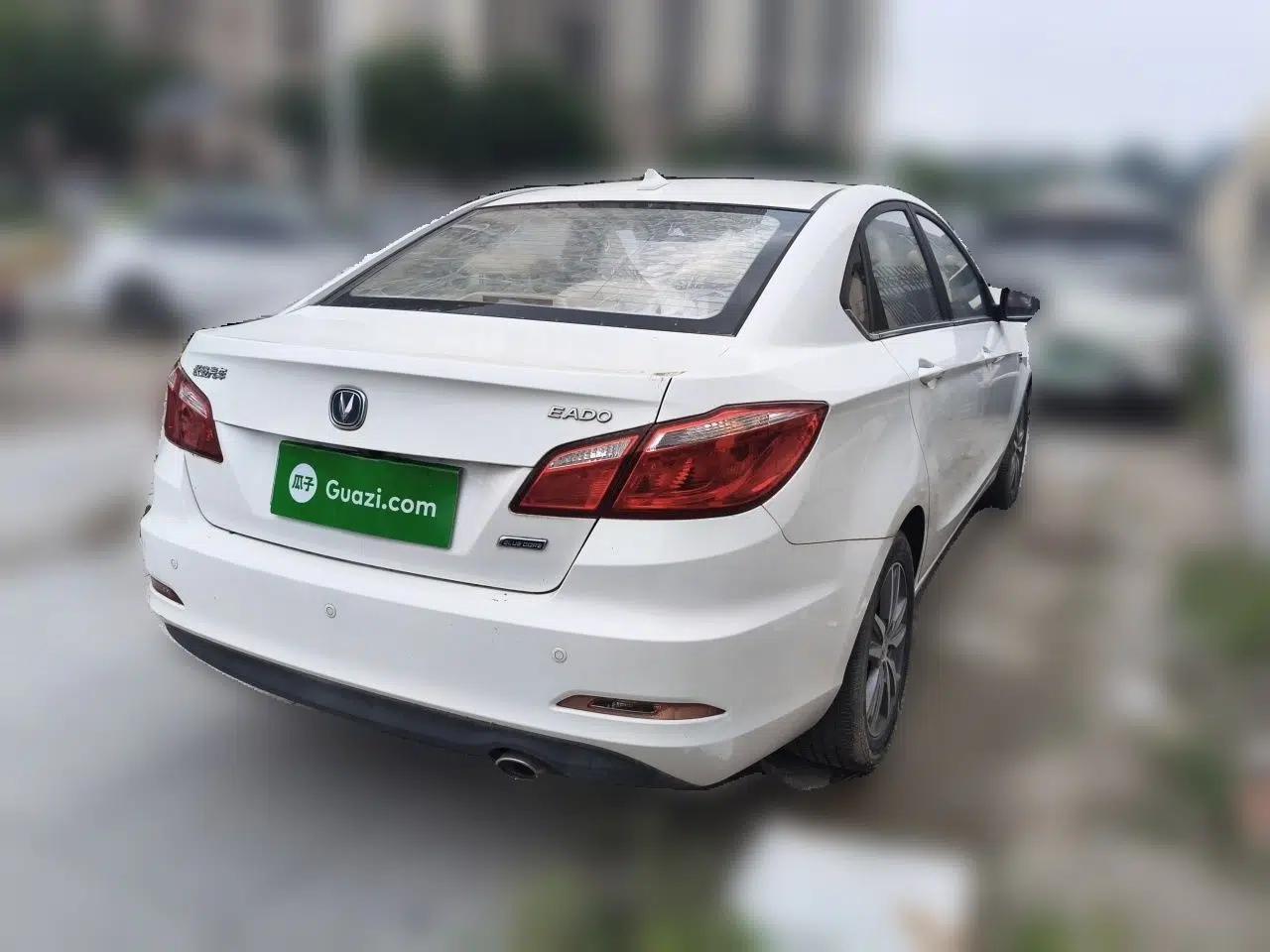 CHANGAN Eado 2016 1.6L Manual Fashion Edition — миниатюра 6