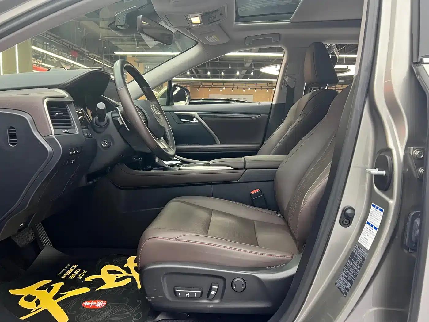 Lexus RX 2020 Facelift 300 AWD Elegant Edition — миниатюра 13