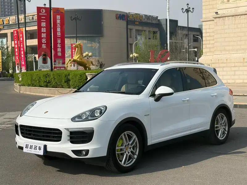 Cayenne E-Hybrid 2015 Cayenne S E-Hybrid 3.0T — миниатюра 1