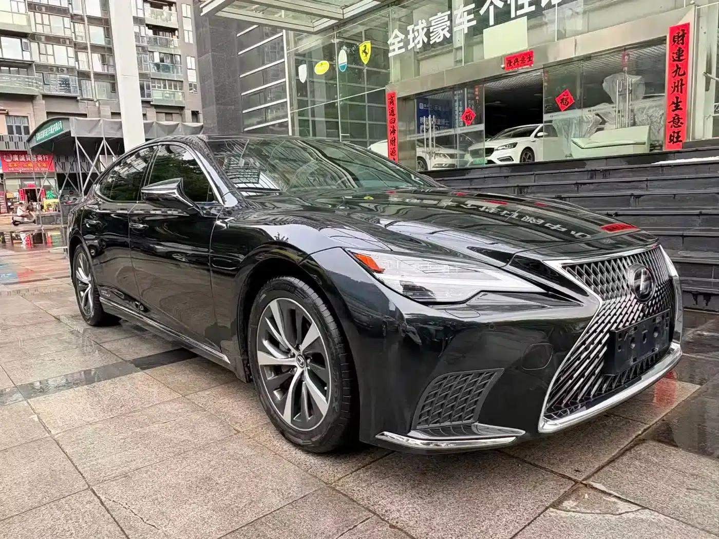 Lexus LS 2021 500h Premium Edition — миниатюра 3