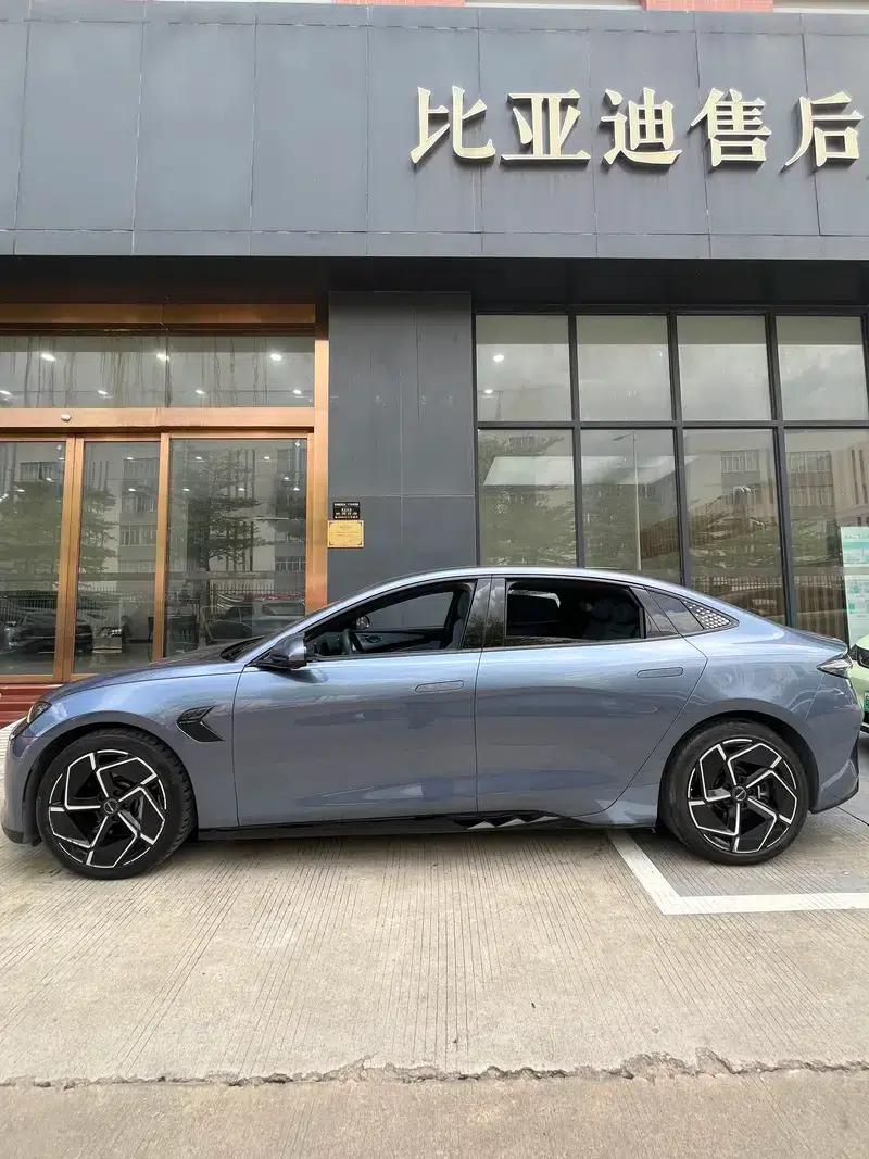 Seal 2022 700KM Long Range Rear-Wheel Drive Version — миниатюра 3