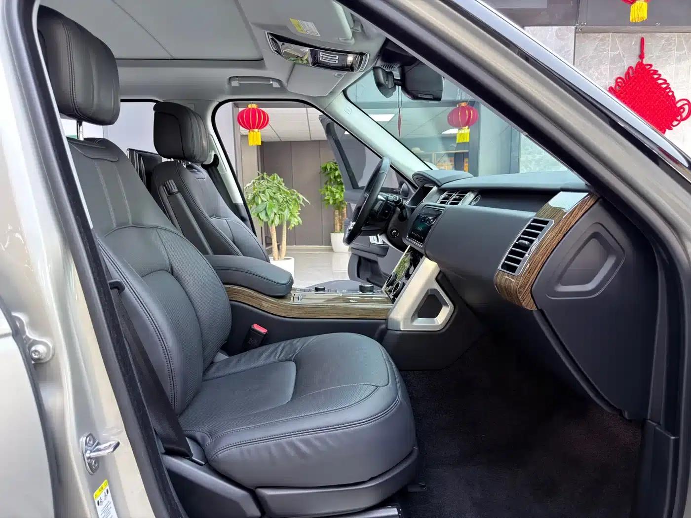 Range Rover 2019 3.0 SC V6 Legendary Long Wheelbase — миниатюра 12