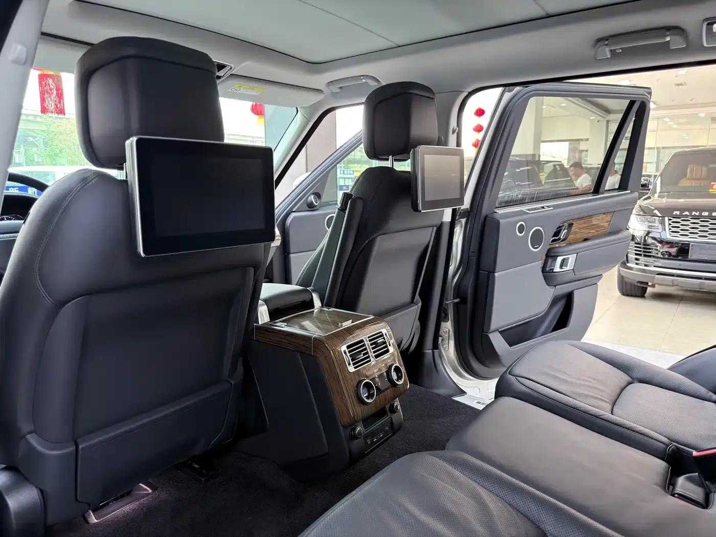 Range Rover 2019 3.0 SC V6 Legendary Long Wheelbase — миниатюра 16