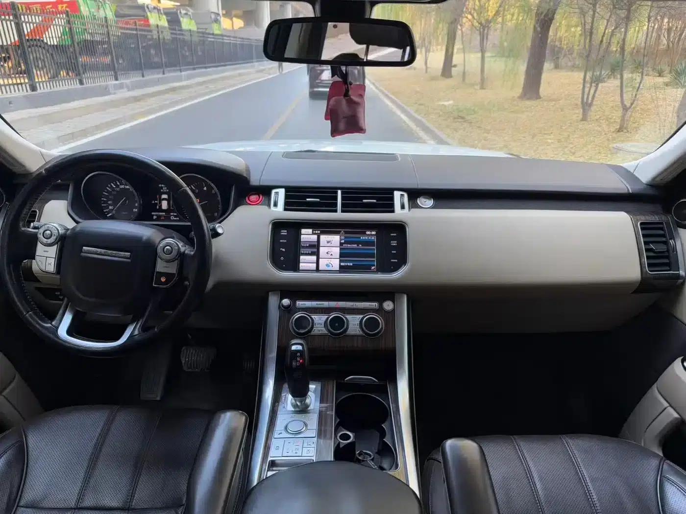 2014 Range Rover Sport (US Spec) — миниатюра 6