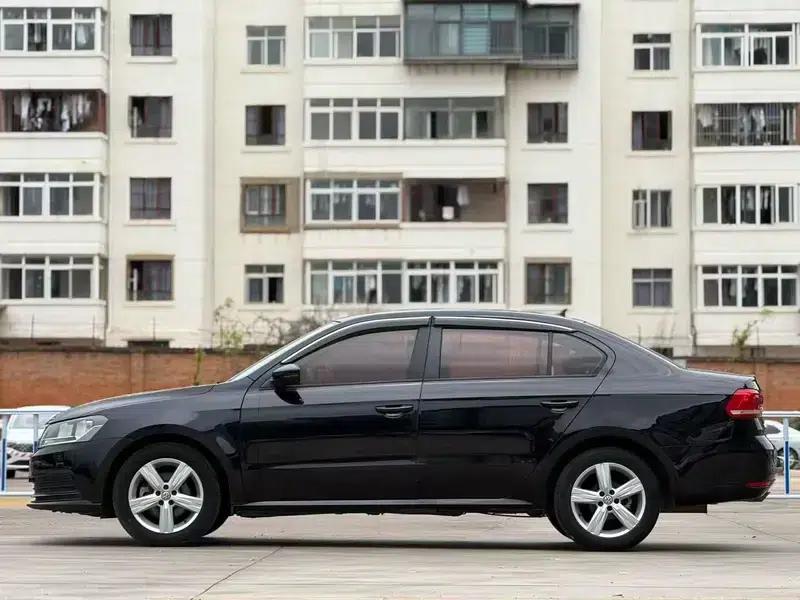 2017 Volkswagen Lavida 1.6L Automatic Fashion Edition — миниатюра 3