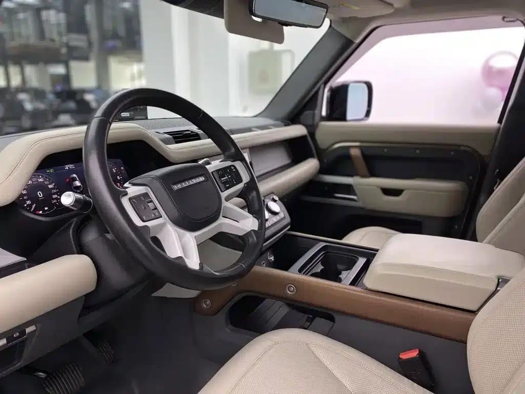 2020 Land Rover Defender 110 P400 HSE — миниатюра 5