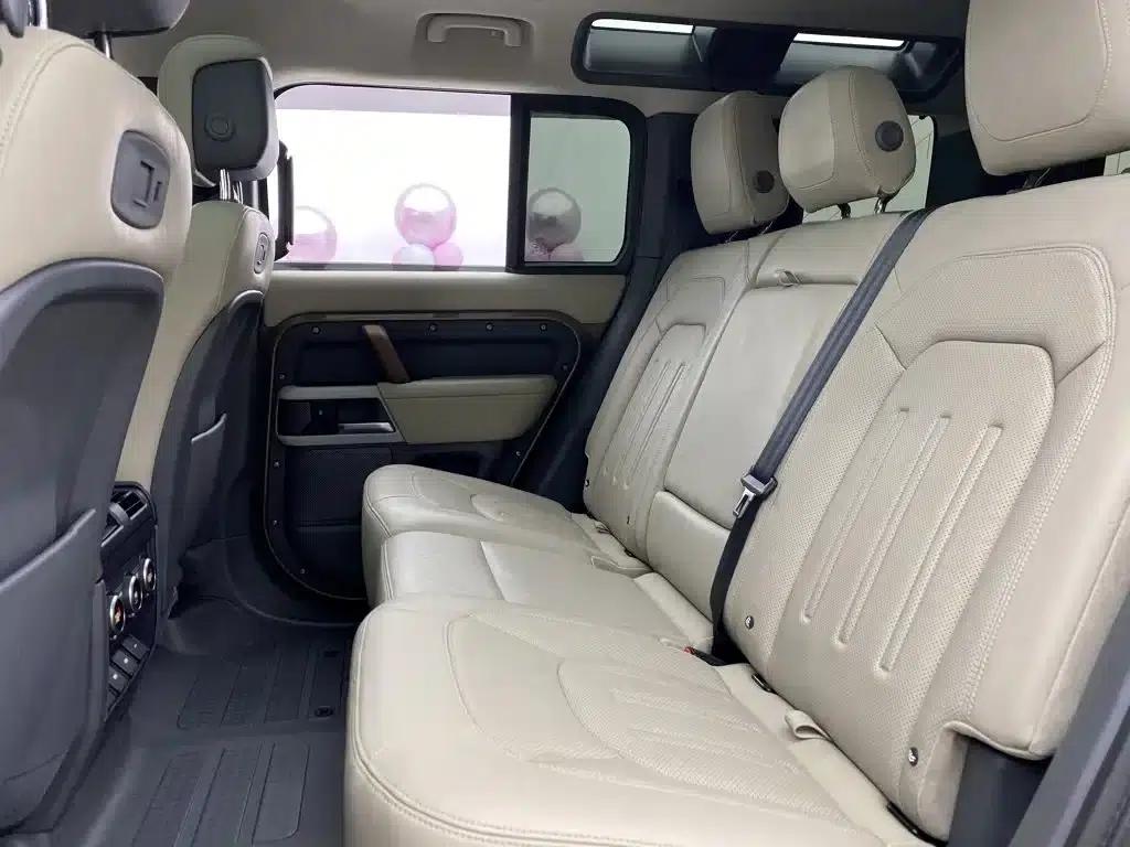 2020 Land Rover Defender 110 P400 HSE — миниатюра 7