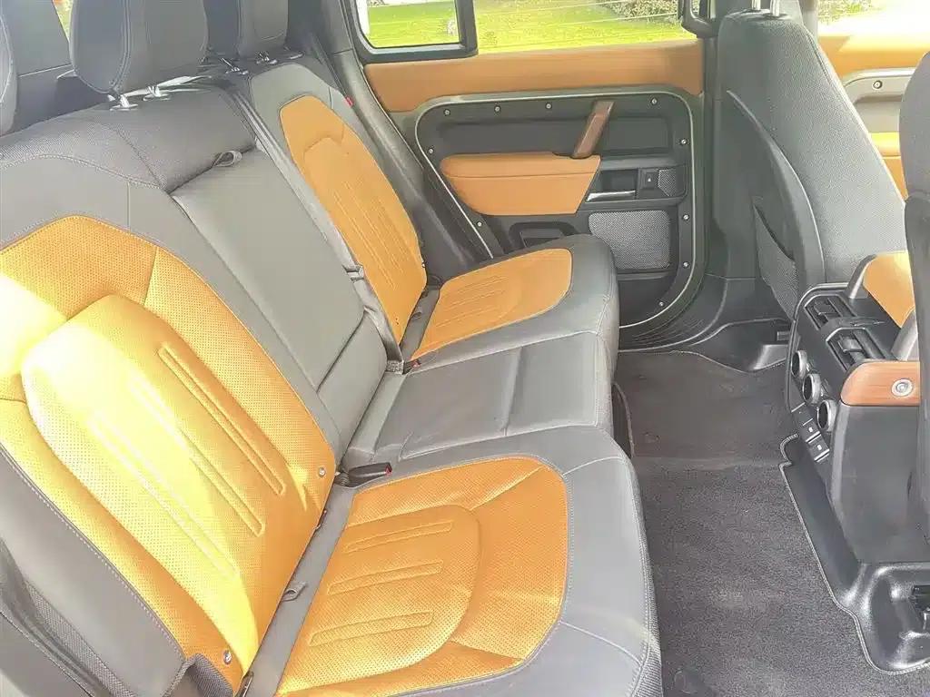 2024 Land Rover Defender 110 3.0T P400 X — миниатюра 14