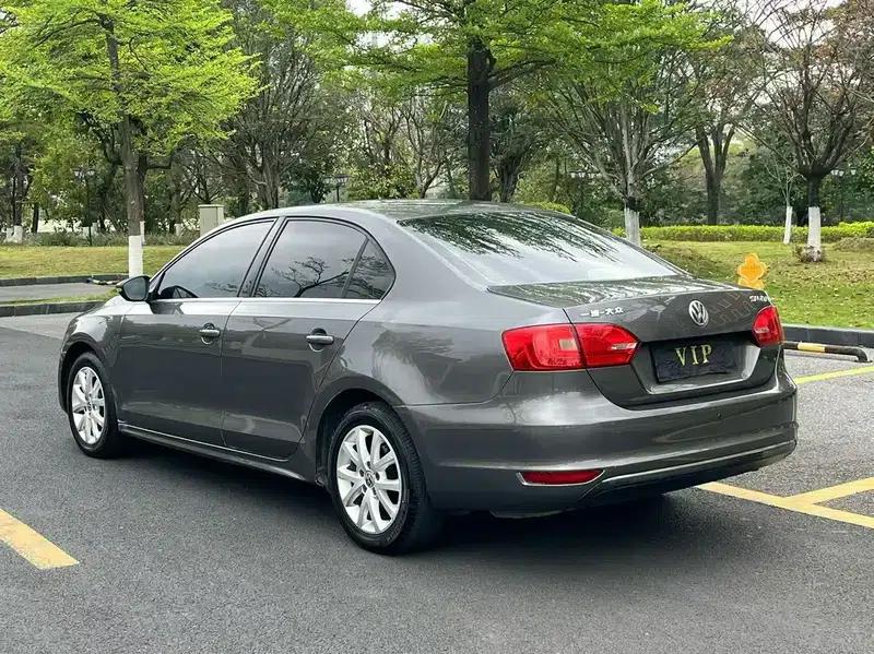 2012 Volkswagen Sagitar 1.6L Automatic Comfort Model — миниатюра 4