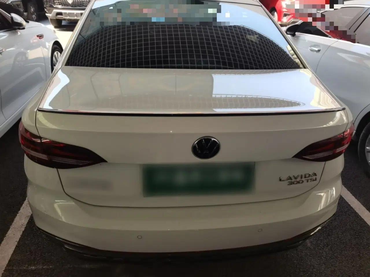 Volkswagen Lavida 2023 300TSI DSG Starry Full-Comfort Edition — миниатюра 5