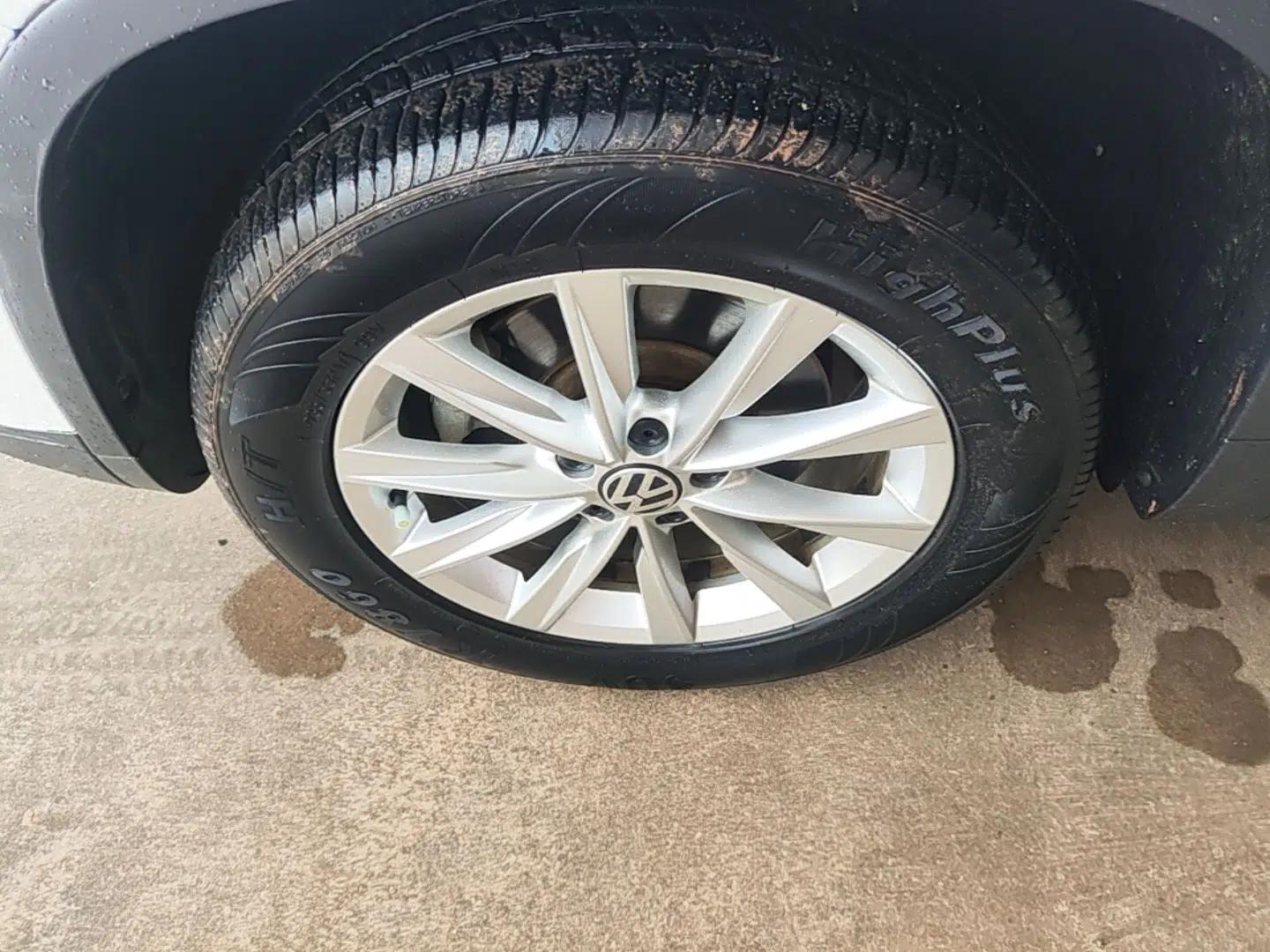 Volkswagen Tiguan 2016 280TSI Automatic Two-Wheel-Drive Silk Road Style Edition — миниатюра 10