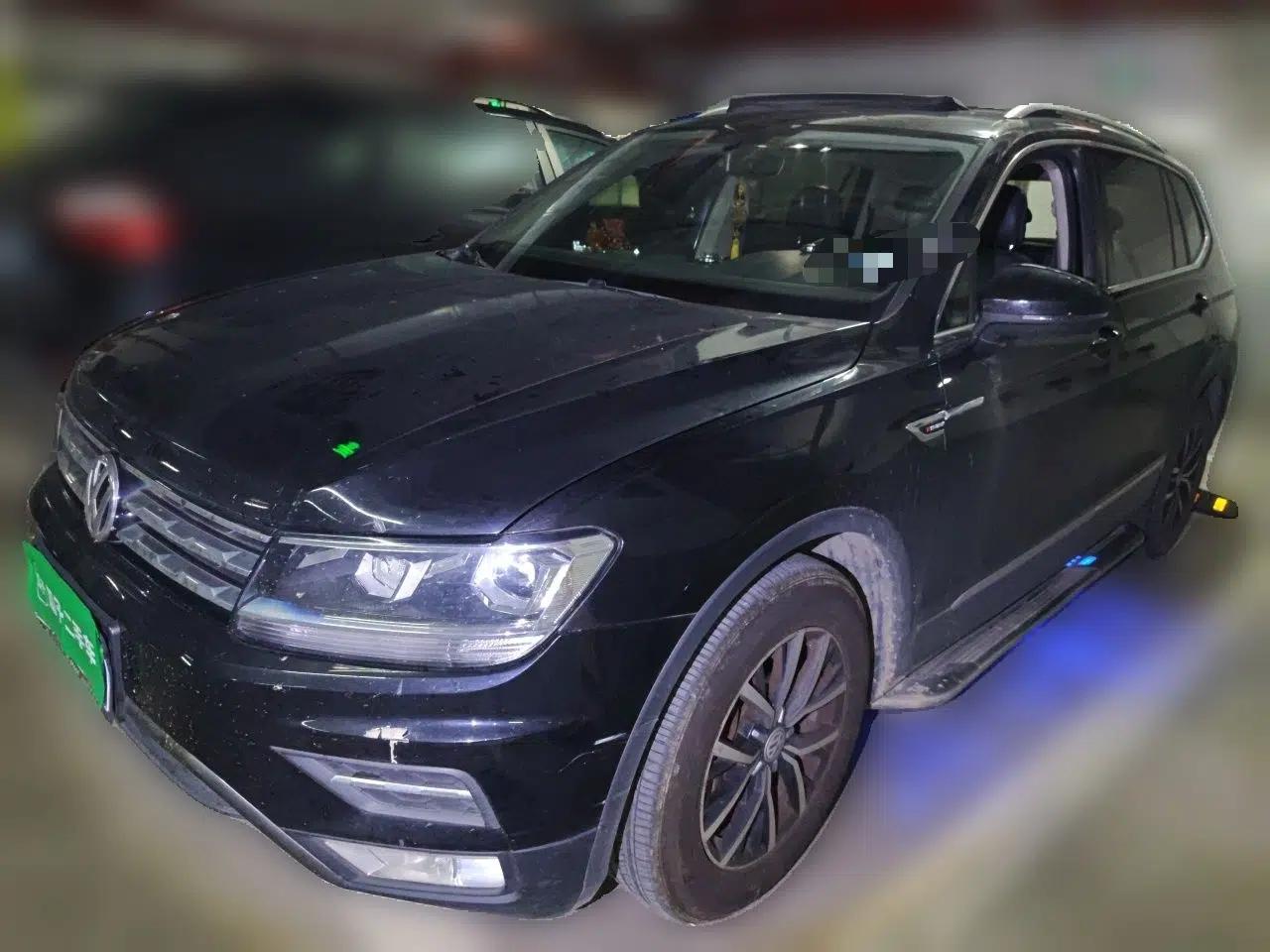 Volkswagen Tiguan L 2018 Facelift 330TSI Automatic Two-Wheel Drive Luxury Edition — миниатюра 1