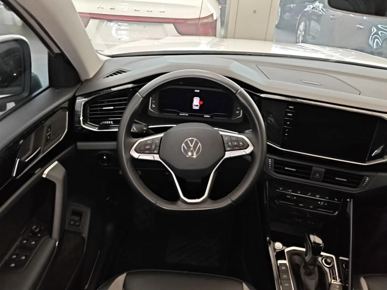 Volkswagen Tayron GTE Plug-in Hybrid 2022 1.4T Luxury Edition — миниатюра 18