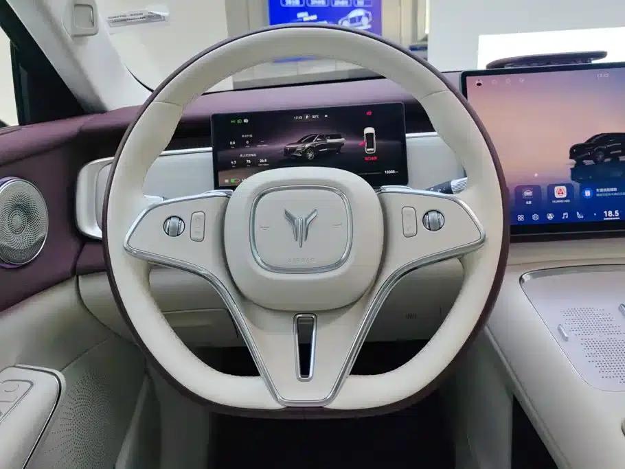 Voyah 2025 Four-Wheel Drive Qiankun Edition — миниатюра 15