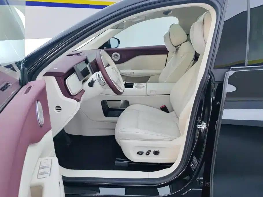 Voyah 2025 Four-Wheel Drive Qiankun Edition — миниатюра 9