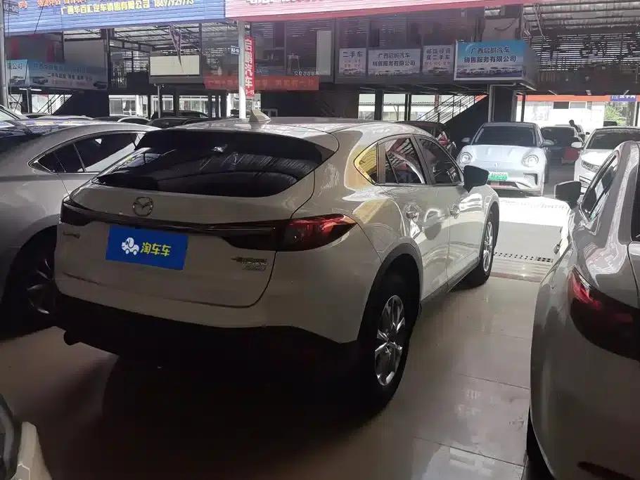 Mazda CX-4 2016 2.0L Automatic 2WD Blue Sky Premium Edition — миниатюра 3