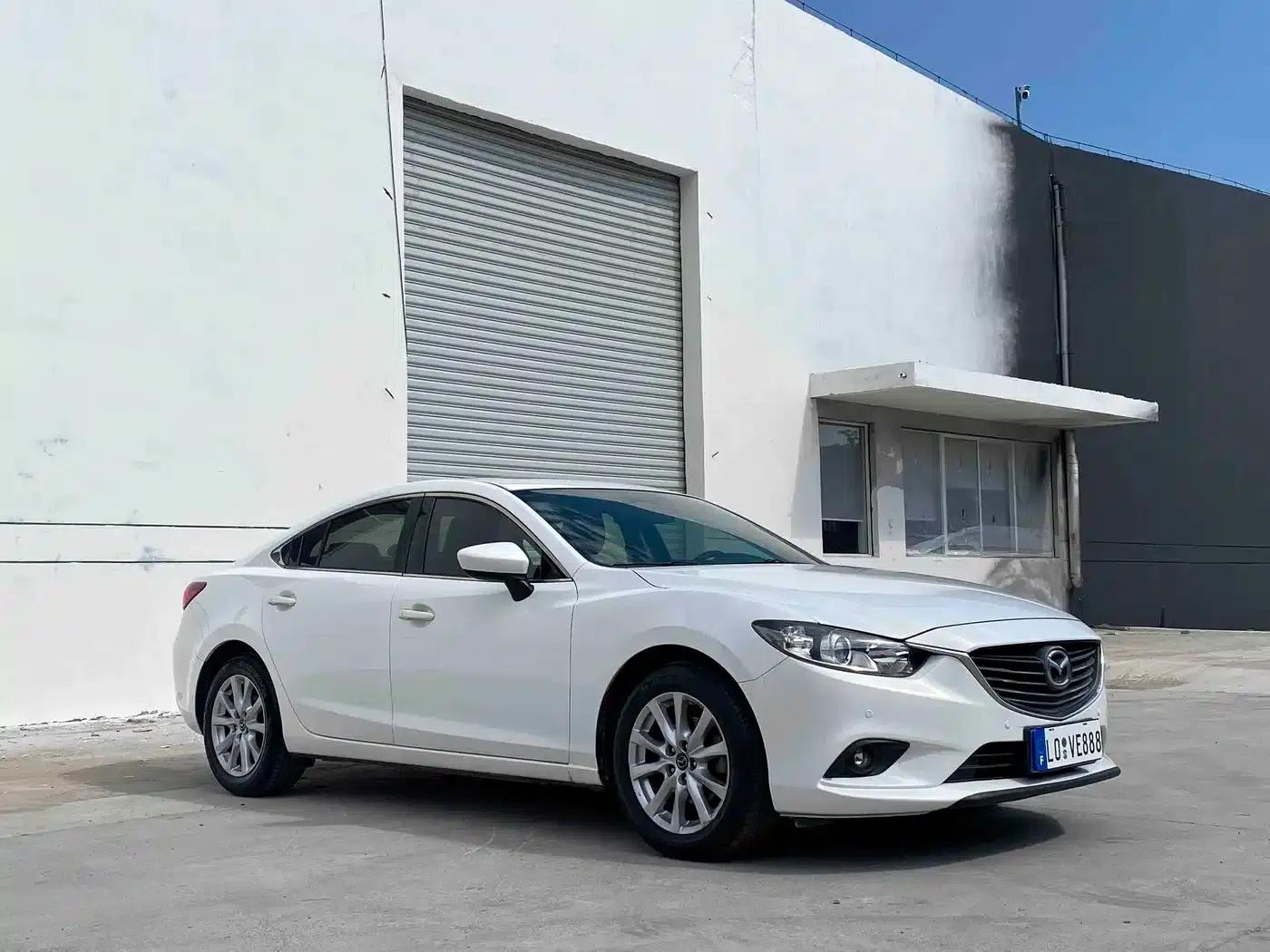 Mazda6 Atenza 2014 2.0L Blue Sky Luxury Edition — миниатюра 3