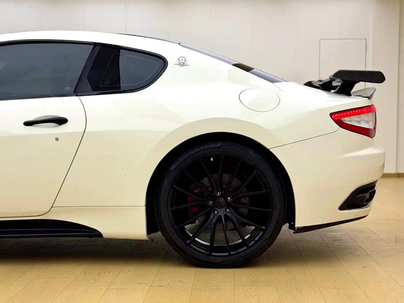 GranTurismo 2012 4.7L MC Stradale — миниатюра 6
