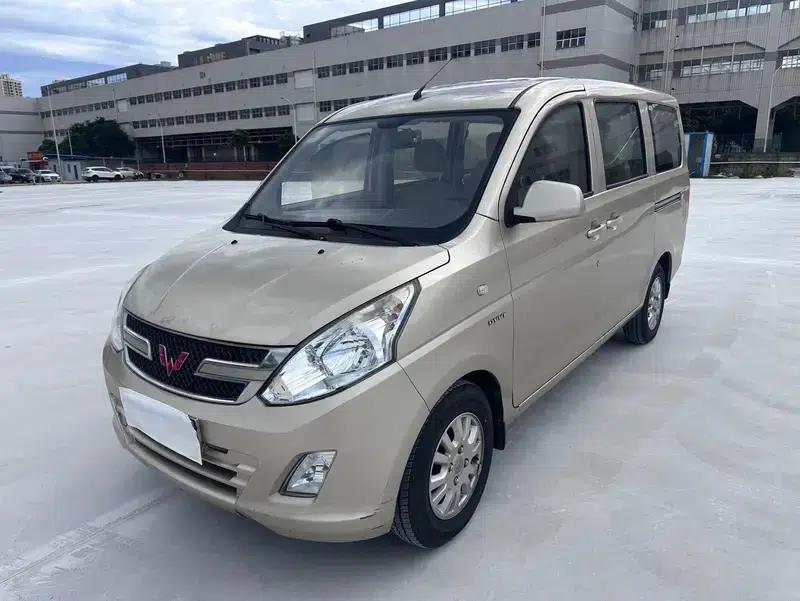 Wuling Rongguang V 2015 1.5L Basic Model — миниатюра 1