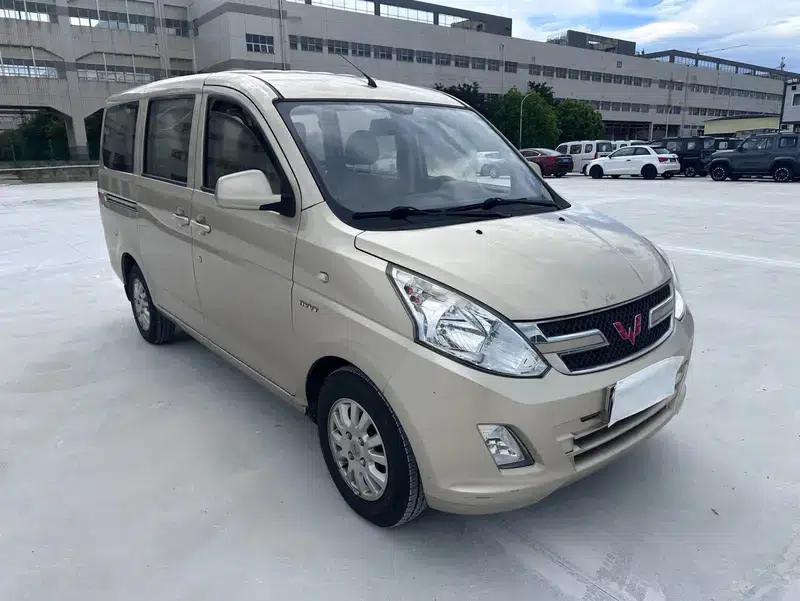 Wuling Rongguang V 2015 1.5L Basic Model — миниатюра 3