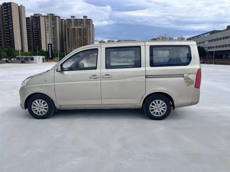 Wuling Rongguang V 2015 1.5L Basic Model — миниатюра 4