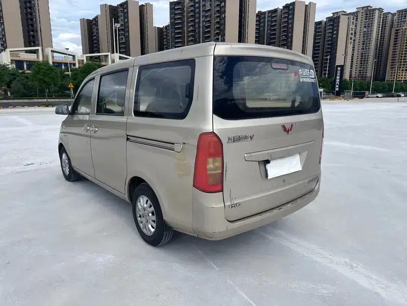 Wuling Rongguang V 2015 1.5L Basic Model — миниатюра 5