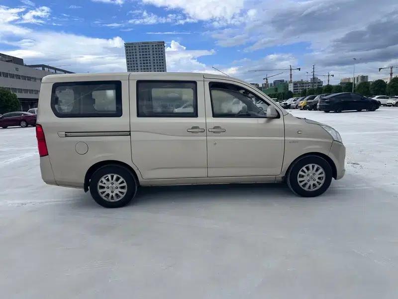 Wuling Rongguang V 2015 1.5L Basic Model — миниатюра 8