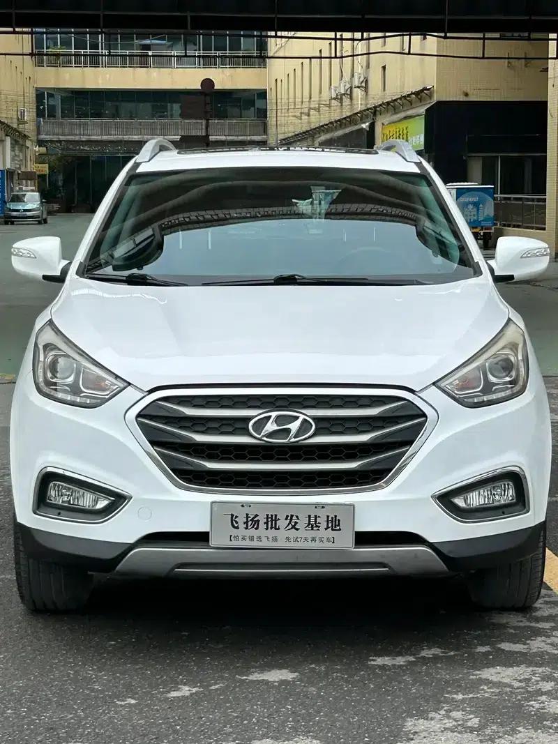Hyundai ix35 2015 2.0L Automatic 2WD Smart Model (National IV Emission Standard) — миниатюра 2