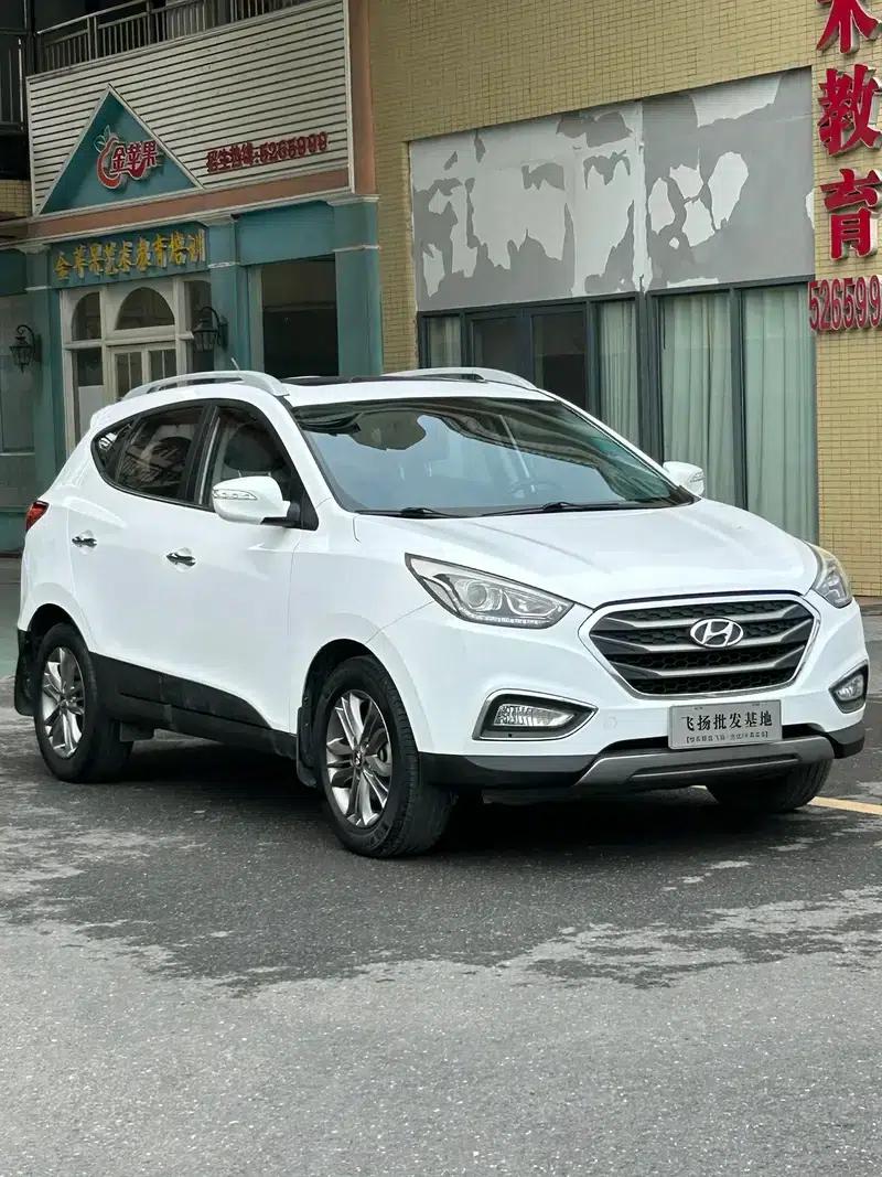 Hyundai ix35 2015 2.0L Automatic 2WD Smart Model (National IV Emission Standard) — миниатюра 3