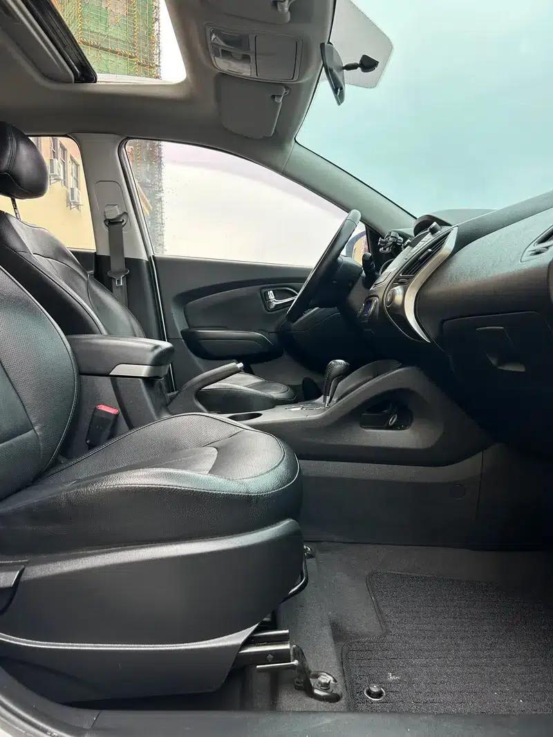 Hyundai ix35 2015 2.0L Automatic 2WD Smart Model (National IV Emission Standard) — миниатюра 9