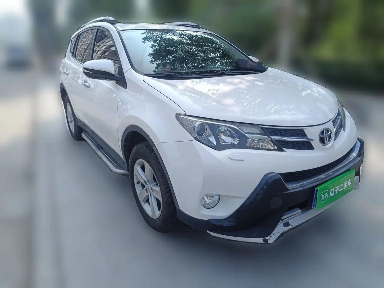 Toyota RAV4 2013 2.5L Automatic 4x4 Elite Edition — миниатюра 3