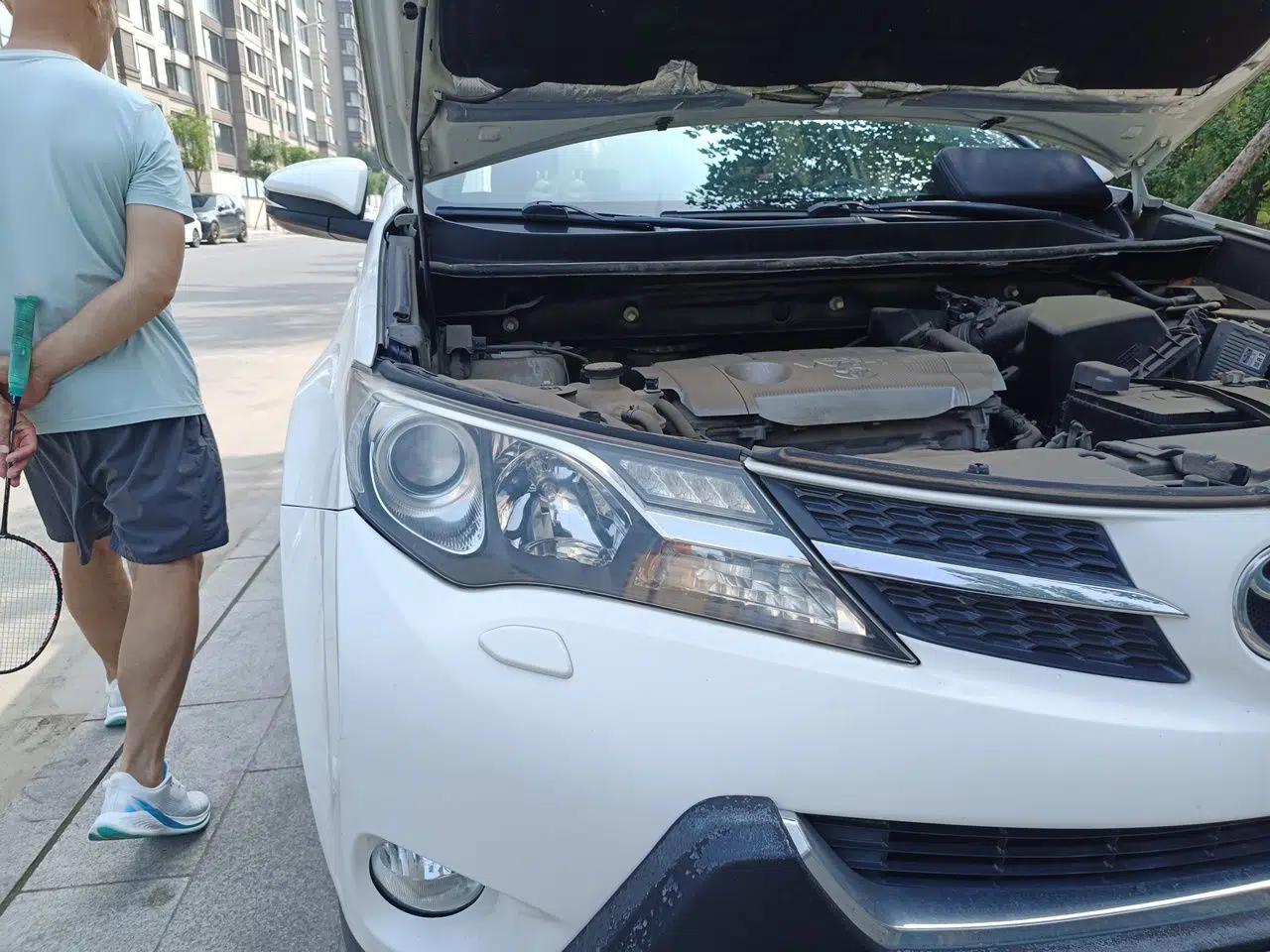 Toyota RAV4 2013 2.5L Automatic 4x4 Elite Edition — миниатюра 7