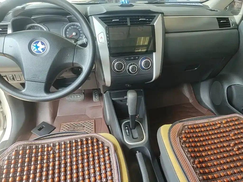 Venucia R50X 2013 1.6L Automatic — миниатюра 13