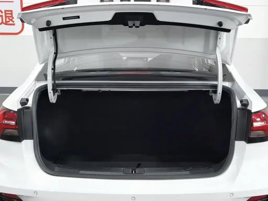 Roewe i5 2021 1.5L CVT Platinum Edition — миниатюра 16
