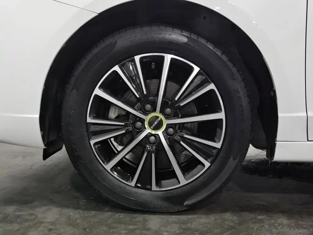Roewe i5 2021 1.5L CVT Platinum Edition — миниатюра 17