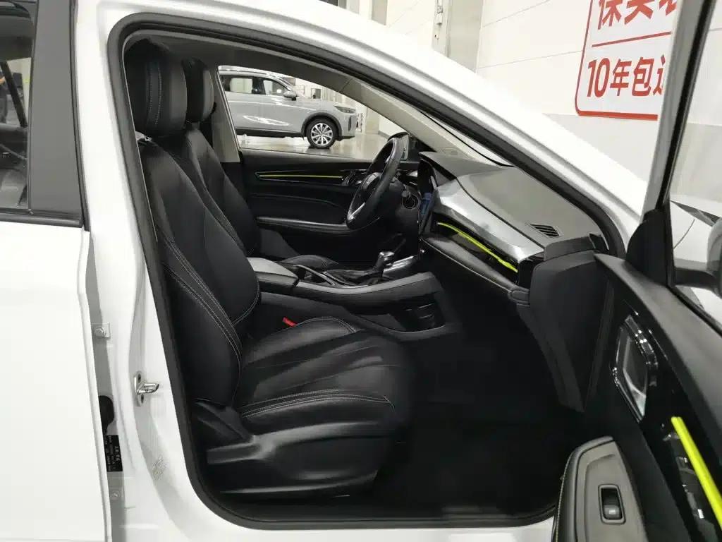 Roewe i5 2021 1.5L CVT Platinum Edition — миниатюра 23