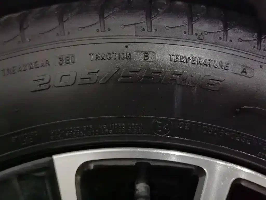 Roewe i5 2021 1.5L CVT Platinum Edition — миниатюра 24