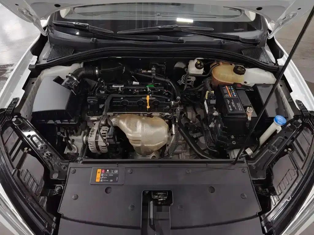 Roewe i5 2021 1.5L CVT Platinum Edition — миниатюра 6