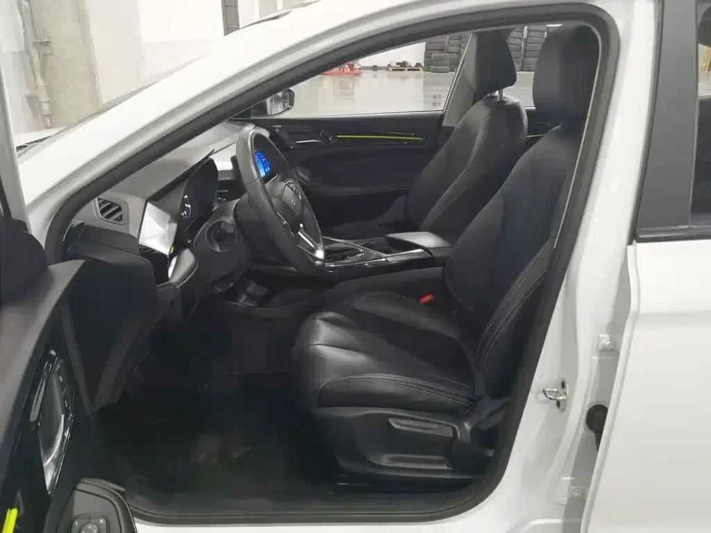 Roewe i5 2021 1.5L CVT Platinum Edition — миниатюра 10