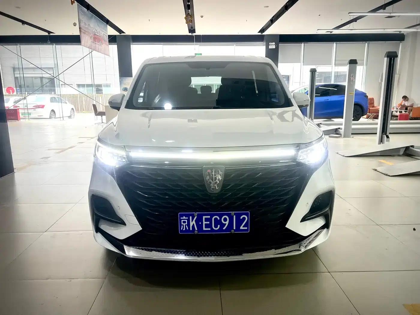 Roewe iMAX8 2021 400TGI Supreme Series Land Cruiser Edition — миниатюра 2