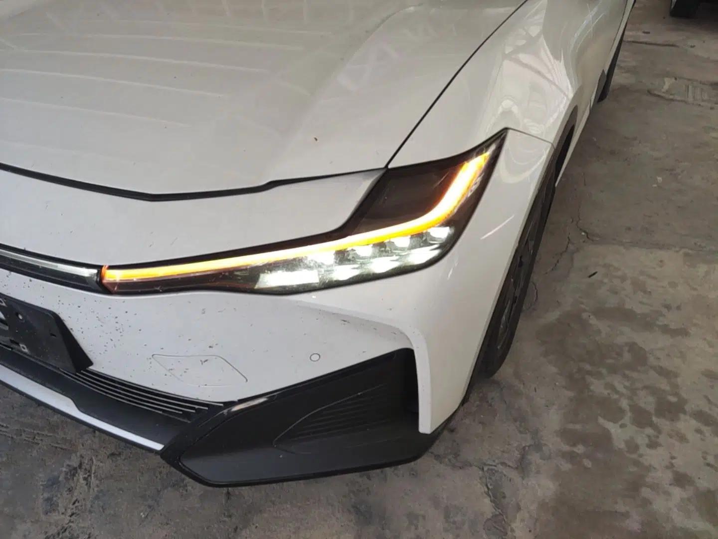 Toyota bZ3 2023 616 km Long-Range Premium — миниатюра 8