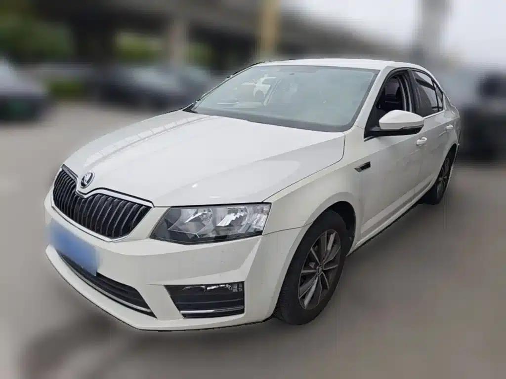 Octavia 2017 1.6L Automatic Comfort Edition — миниатюра 3